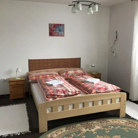 Sunnystreet Konukevi Stará Lesná